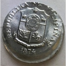 PHILIPPINES 1974 . ONE 1 PISO COIN . ERROR . MIS-STRIKE